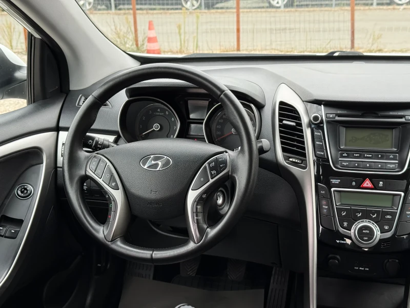 Hyundai I30 1.4i 99HP * * СЕРВИЗНА ИСТОРИЯ* * , снимка 10 - Автомобили и джипове - 51983873