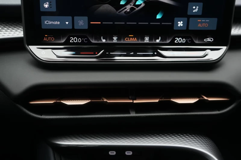 Cupra Terramar 1.5eTSI/150HP/DSG/ACC/CAM/NAVI/KLESS/457g, снимка 10 - Автомобили и джипове - 52099341