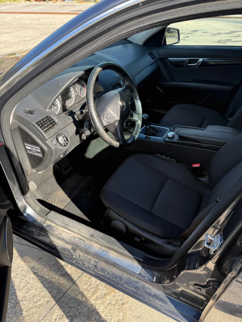 Mercedes-Benz C 200, снимка 2 - Автомобили и джипове - 53123533