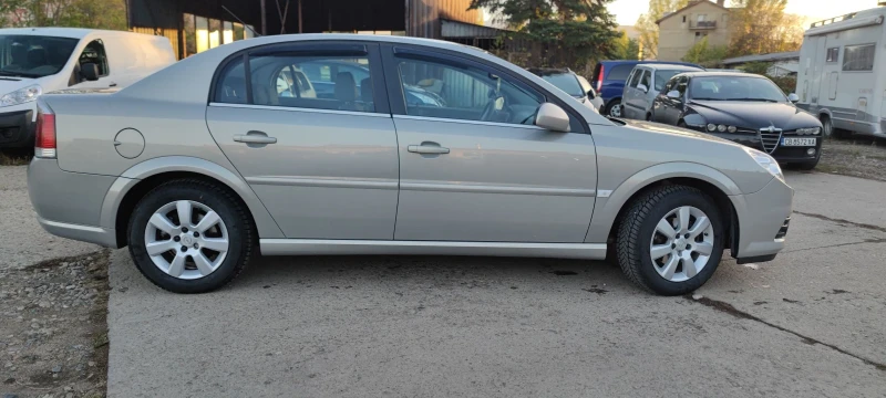 Opel Vectra 1.8 16V, снимка 4 - Автомобили и джипове - 52848257
