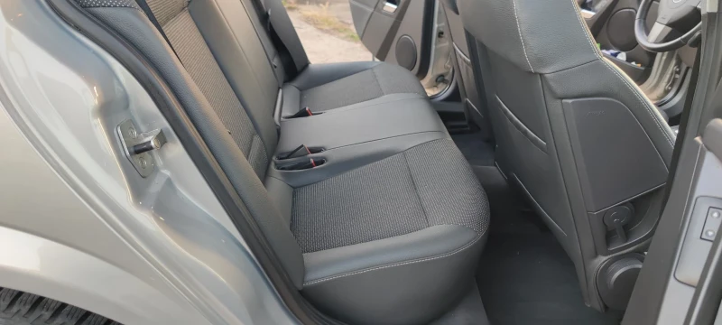 Opel Vectra 1.8 16V, снимка 13 - Автомобили и джипове - 52848257