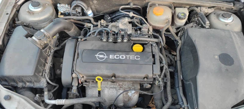 Opel Vectra 1.8 16V, снимка 16 - Автомобили и джипове - 52848257