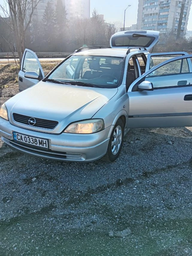 Opel Astra 1.4, снимка 9 - Автомобили и джипове - 48892395