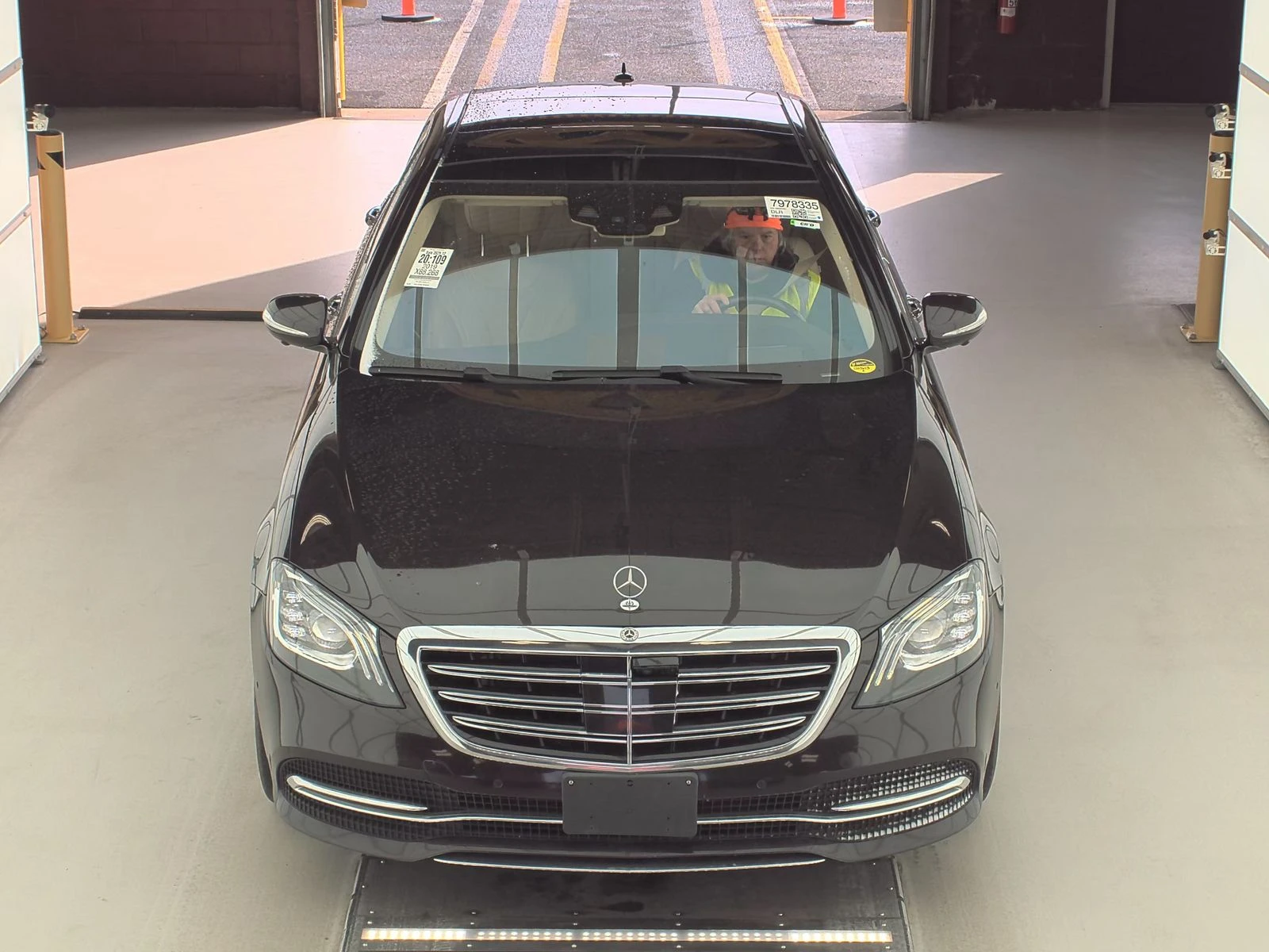 Mercedes-Benz S 560 Facelift* Burmaster* 360* масаж* обдух* дистро* he - изображение 2
