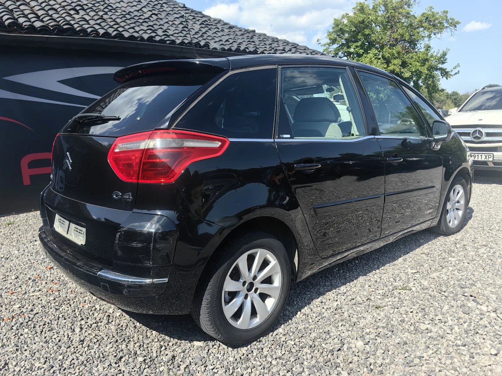 Citroen C4 Picasso 2.0 HDI - изображение 4