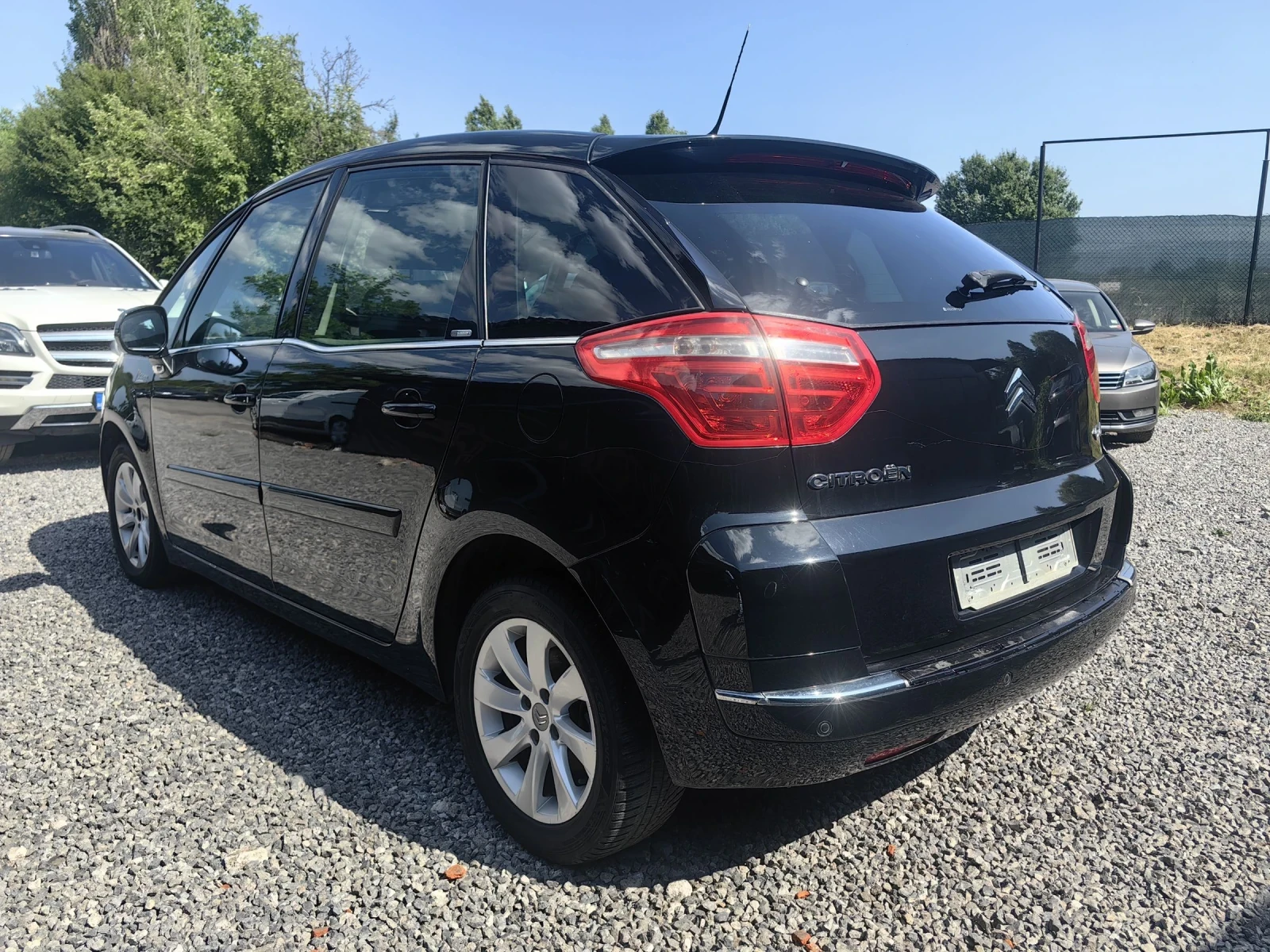Citroen C4 Picasso 2.0 HDI - изображение 3