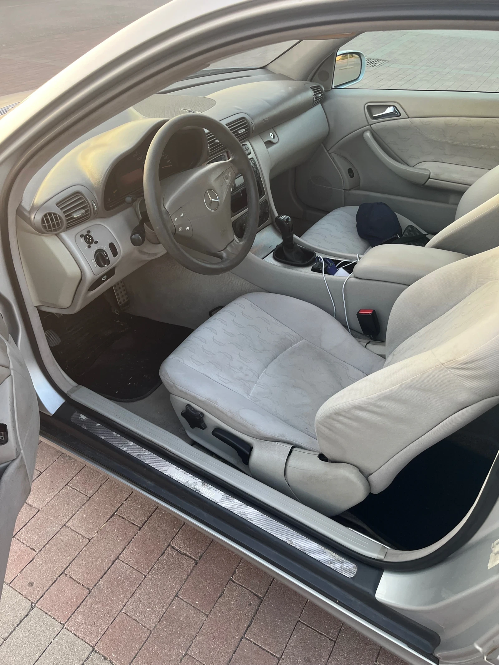 Mercedes-Benz C 220  - изображение 9