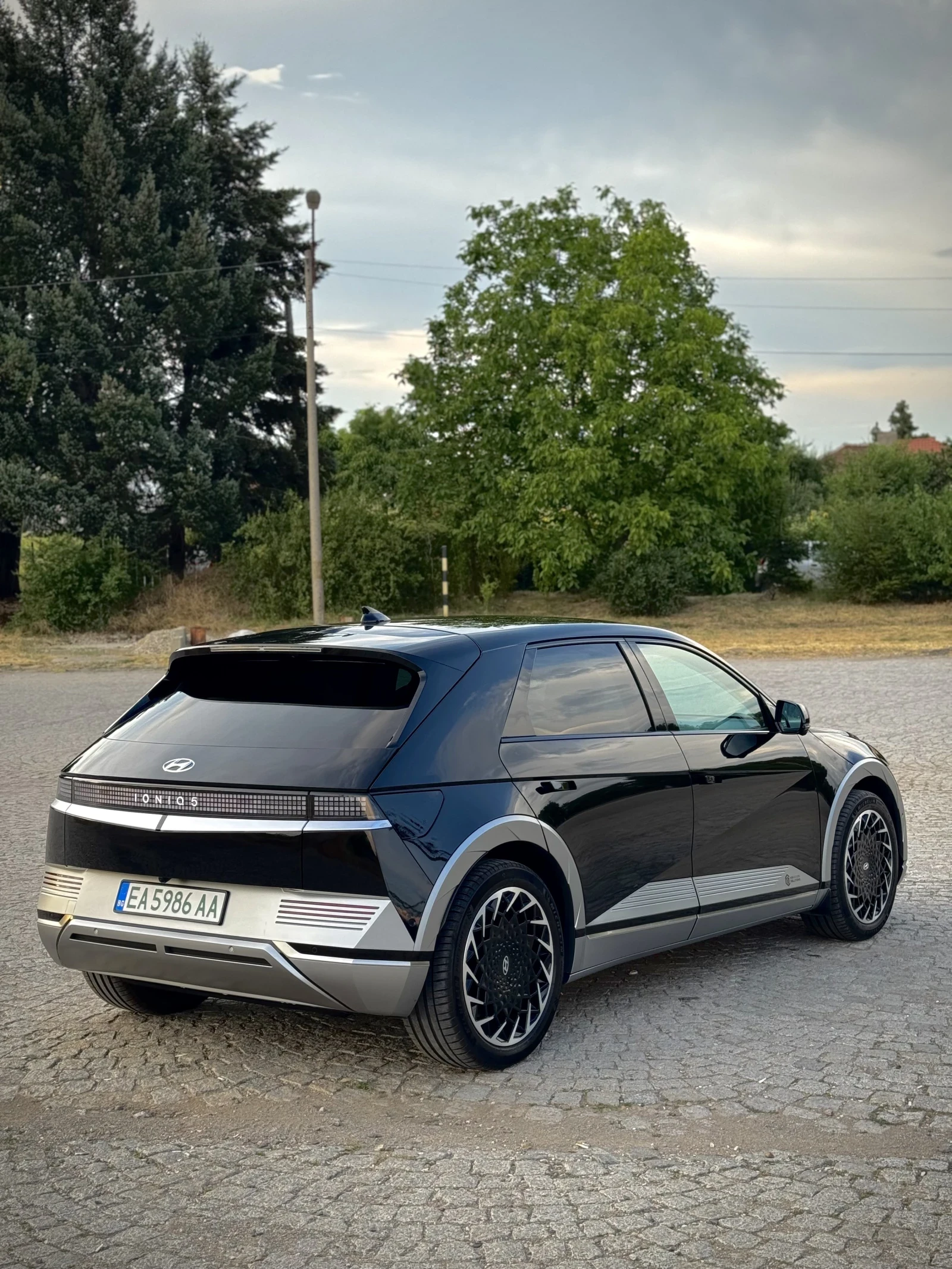 Hyundai Ioniq 5 MY23 Premium 77.4 kWh - изображение 4
