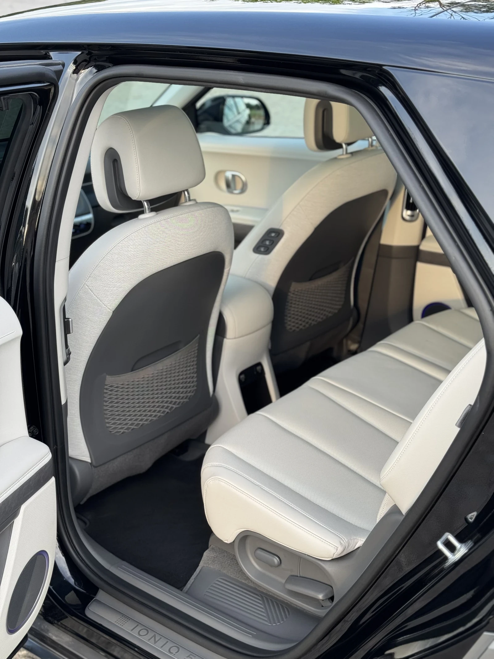 Hyundai Ioniq 5 MY23 Premium 77.4 kWh - изображение 7