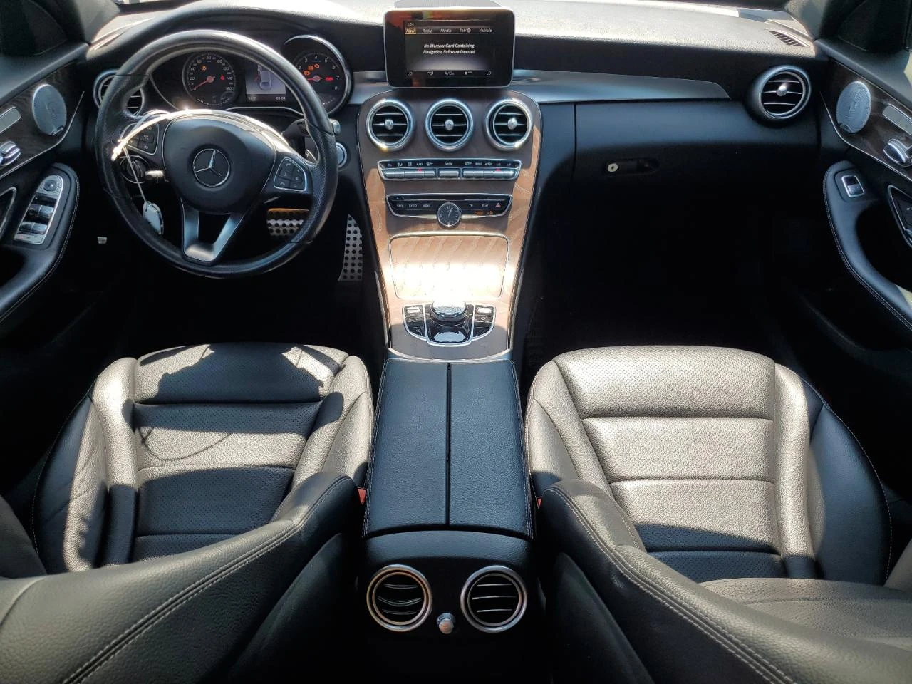 Mercedes-Benz C 300 4MATIC/AMG/BURMESTER/ПАНОРАМА/ВИДЕО НА МОТОРА - изображение 8