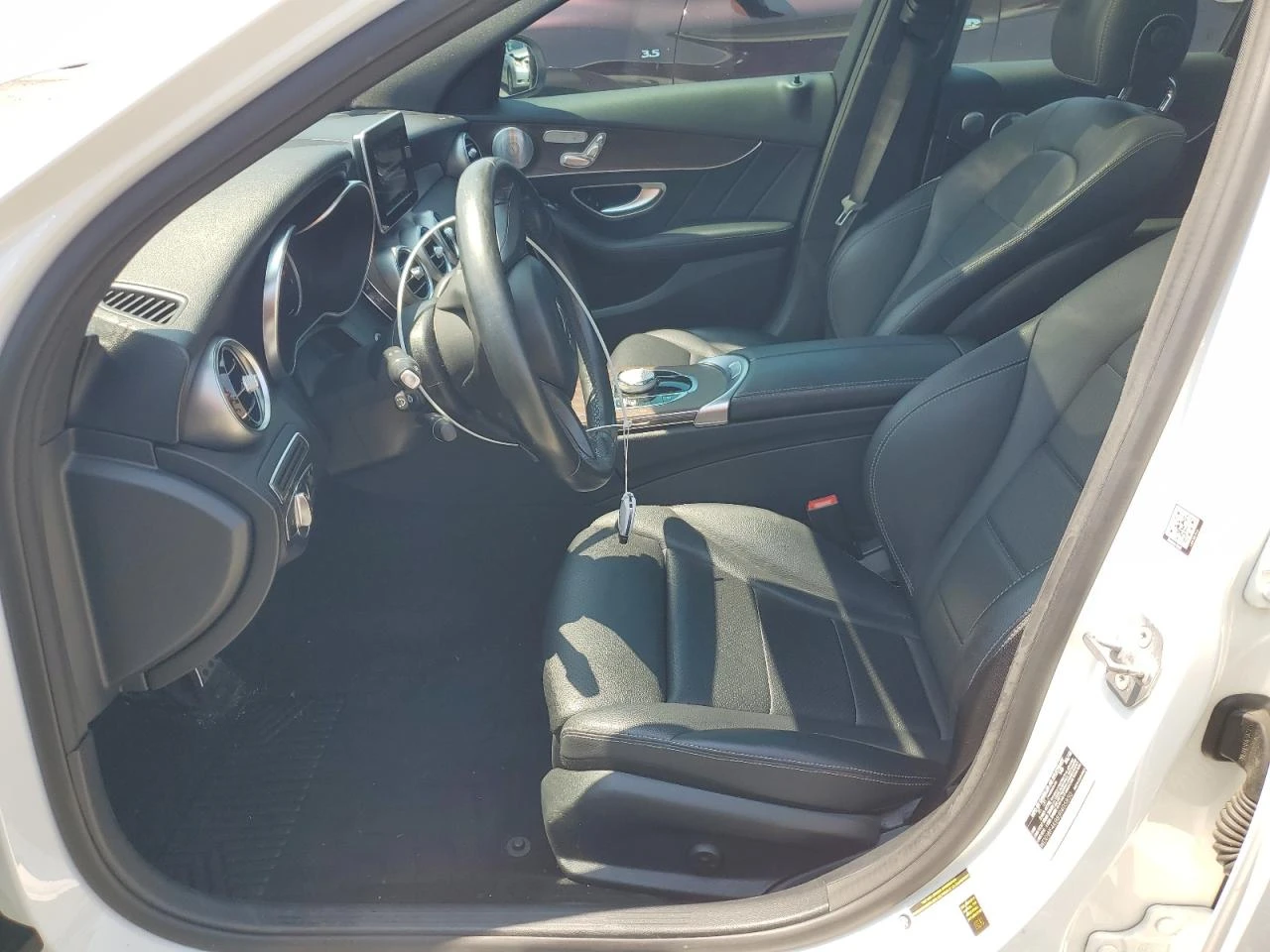 Mercedes-Benz C 300 4MATIC/AMG/BURMESTER/ПАНОРАМА/ВИДЕО НА МОТОРА - изображение 7