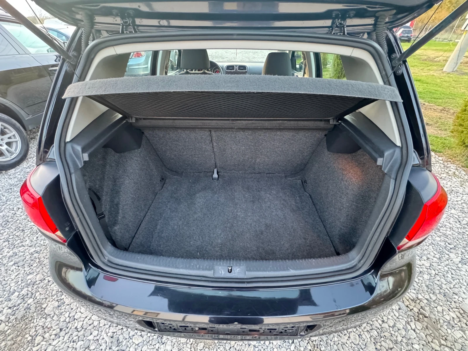 VW Golf 1.6 TDI  | Mobile.bg   14