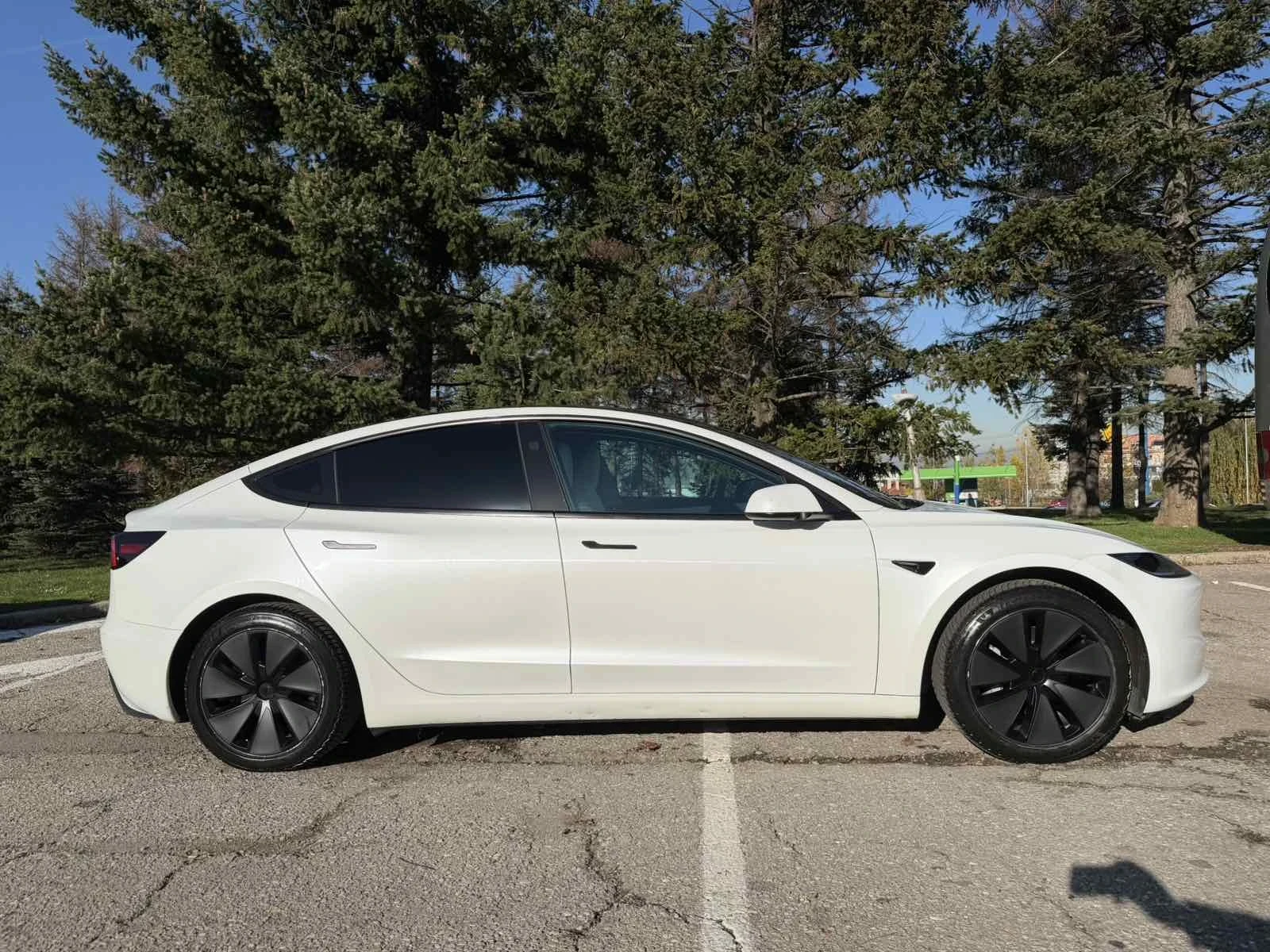 Tesla Model 3 Long Range  - изображение 4