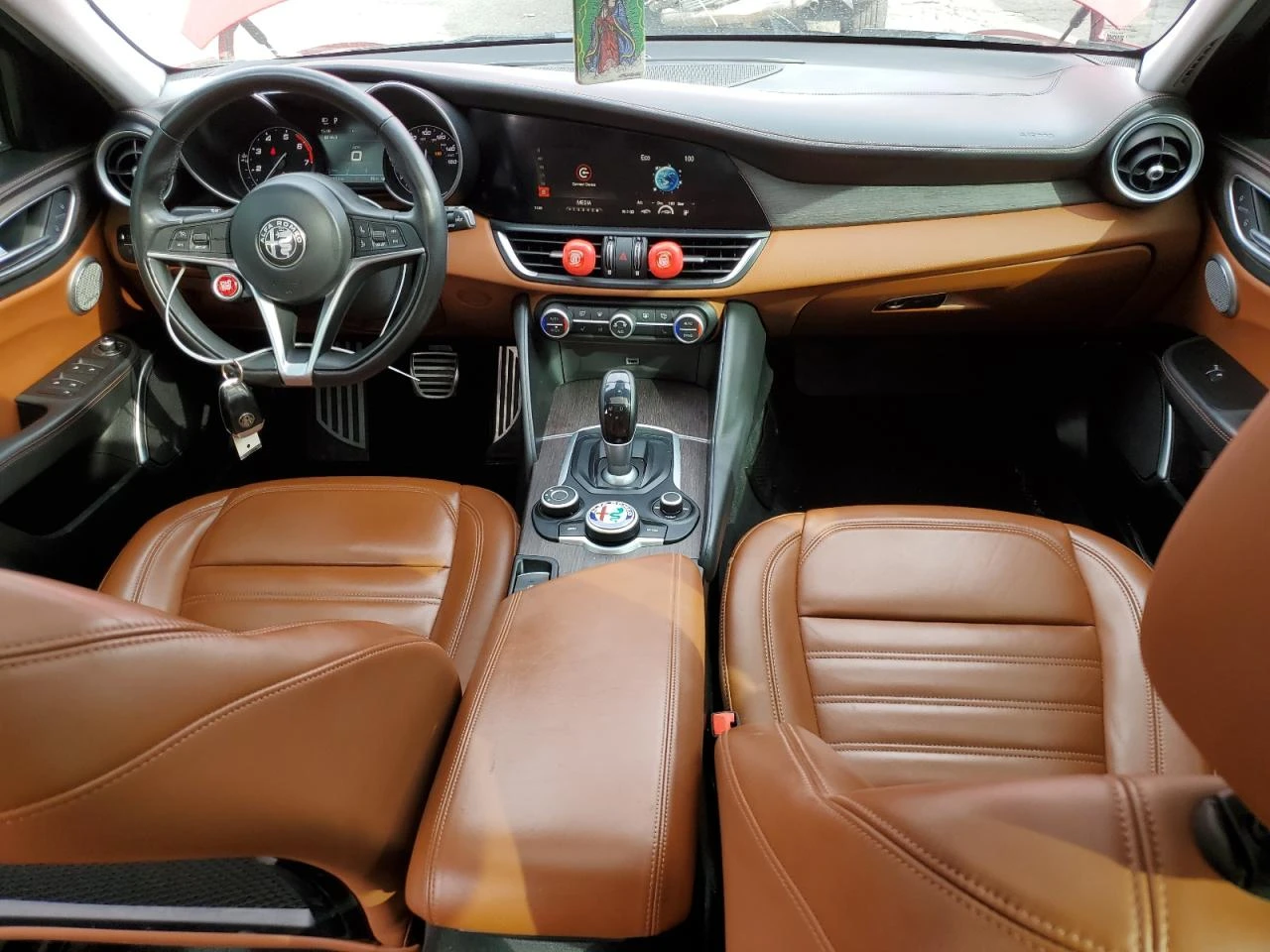 Alfa Romeo Giulia Ti * Възможност за Лизинг*  - изображение 8