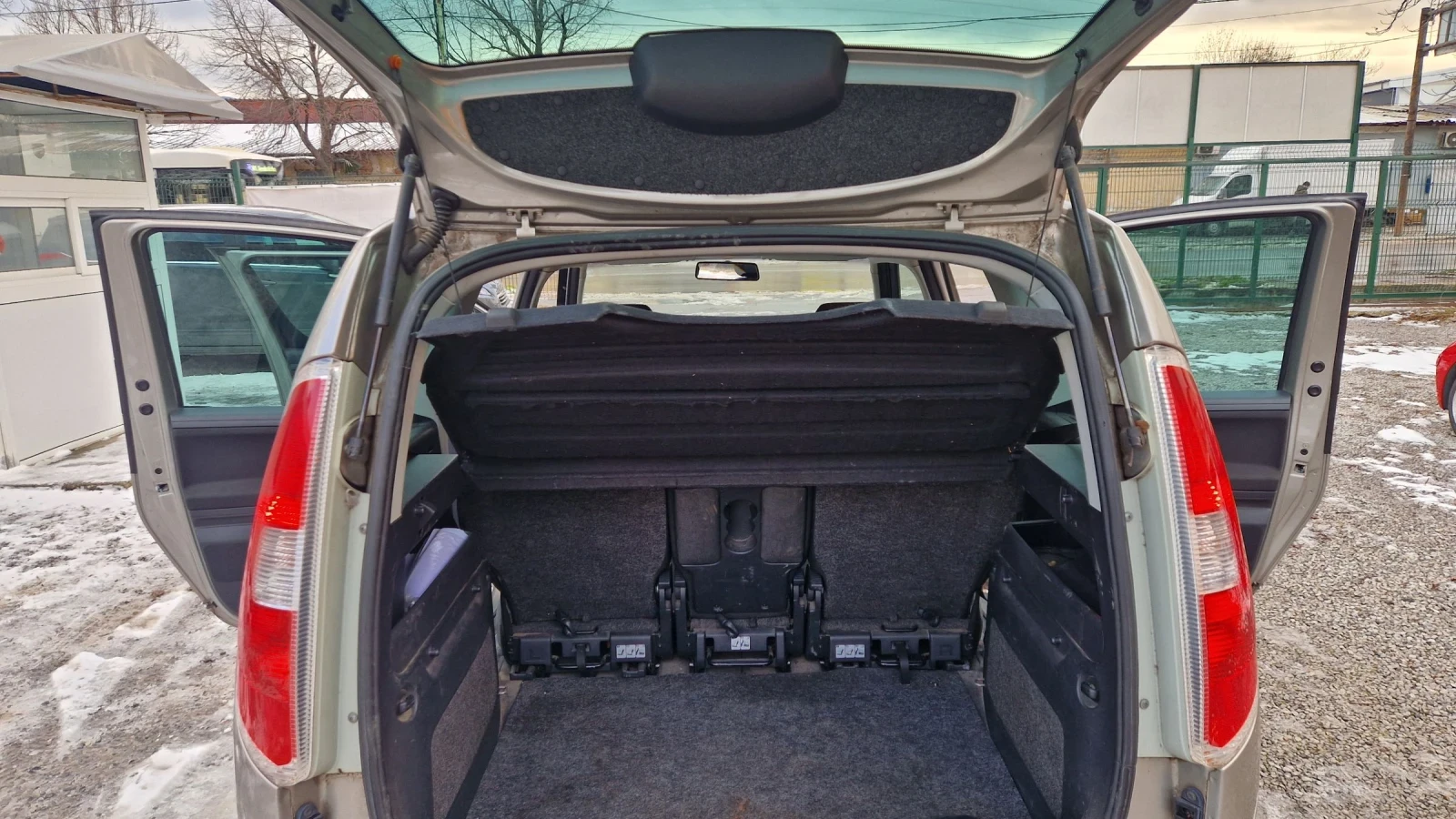 Skoda Roomster 1.4 TDI 80 ��. | Mobile.bg � ����������� 11