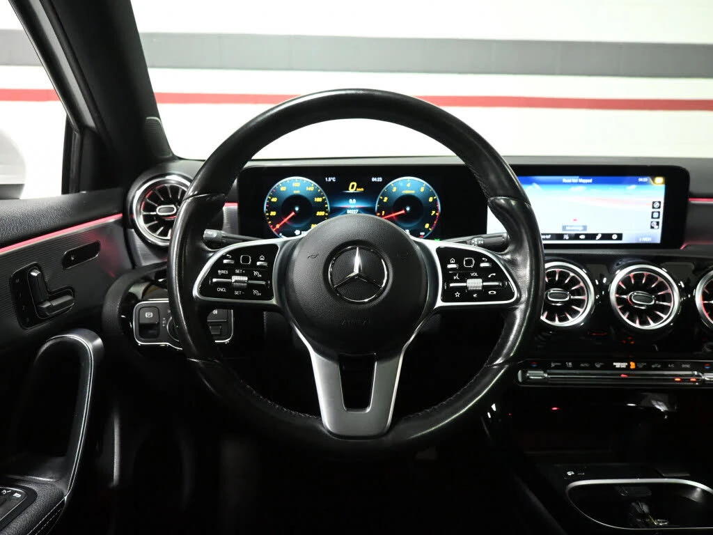 Mercedes-Benz A 220 4MATIC Sedan AWD, снимка 12 - Автомобили и джипове - 53849302