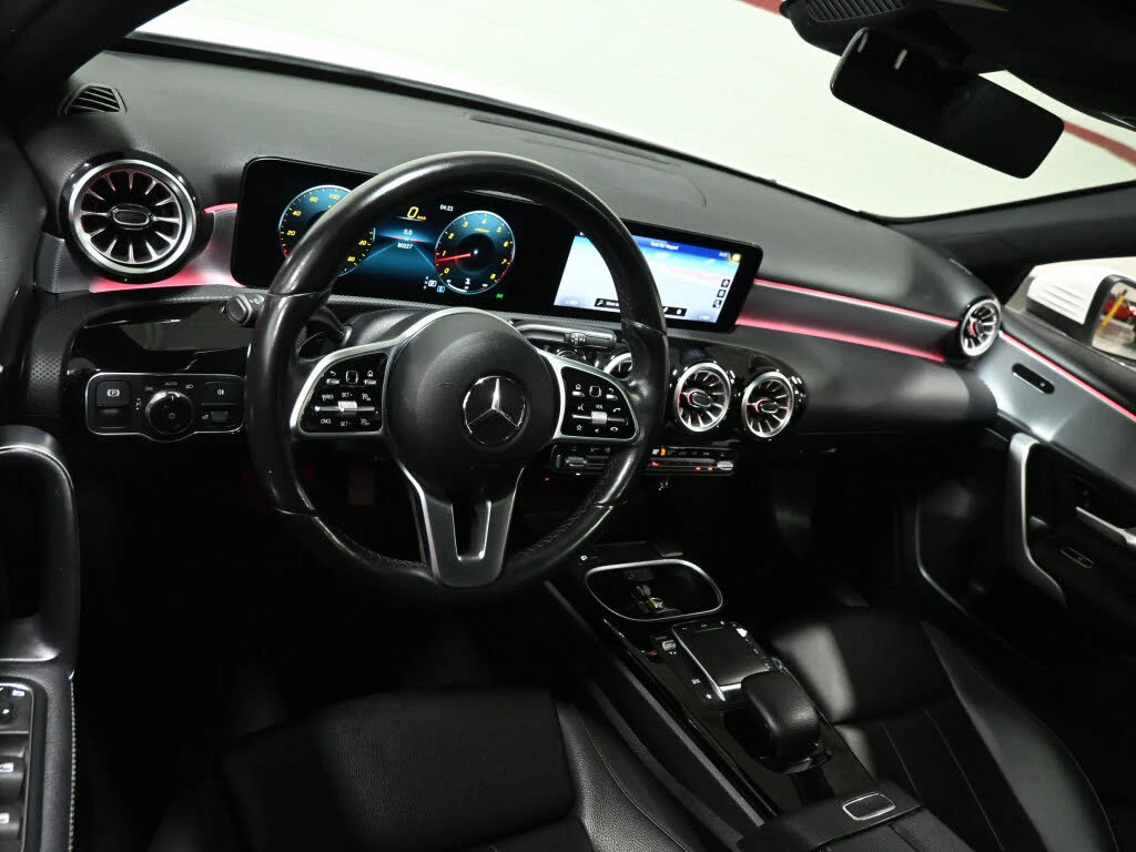 Mercedes-Benz A 220 4MATIC Sedan AWD, снимка 10 - Автомобили и джипове - 53849302