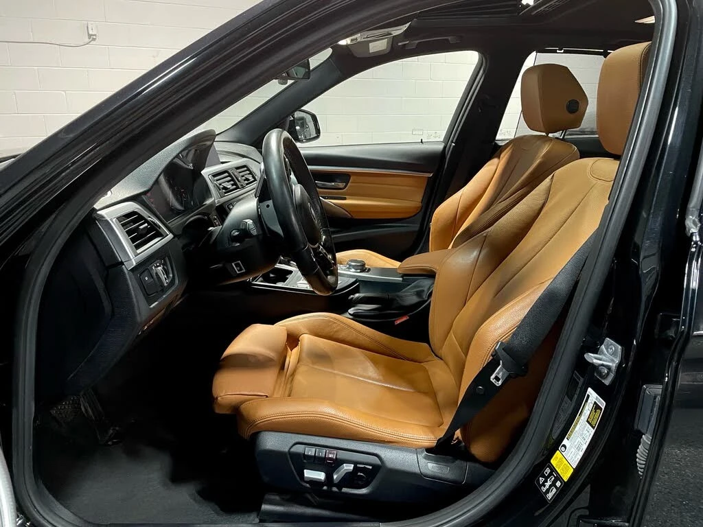 BMW 340 xDrive* АвтоКредит* (ЦЕНА ДО БГ), снимка 8 - Автомобили и джипове - 54030545