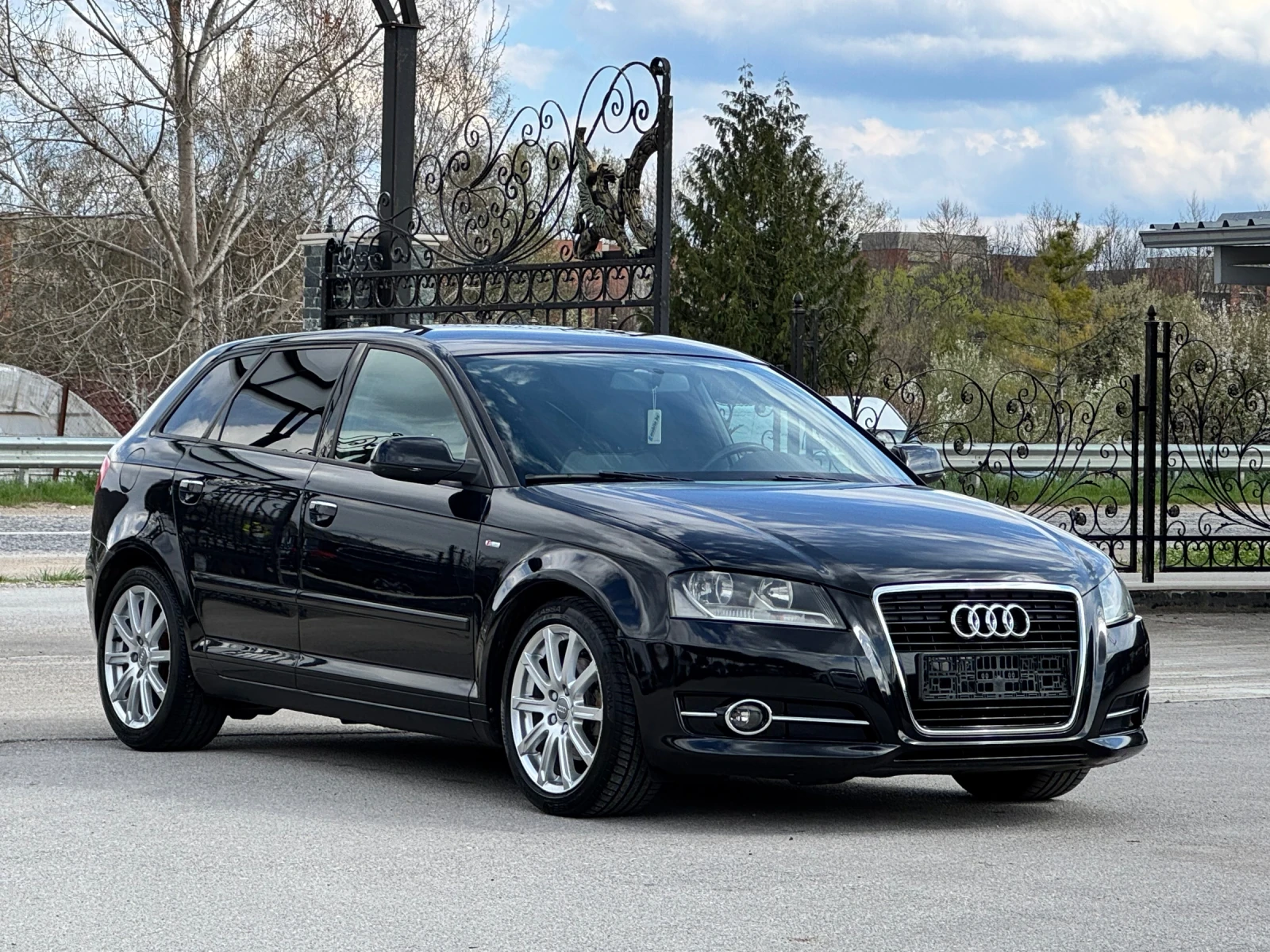 Audi A3 1.6TDI S-Line АВТОМАТ FACE, снимка 2 - Автомобили и джипове - 54160910