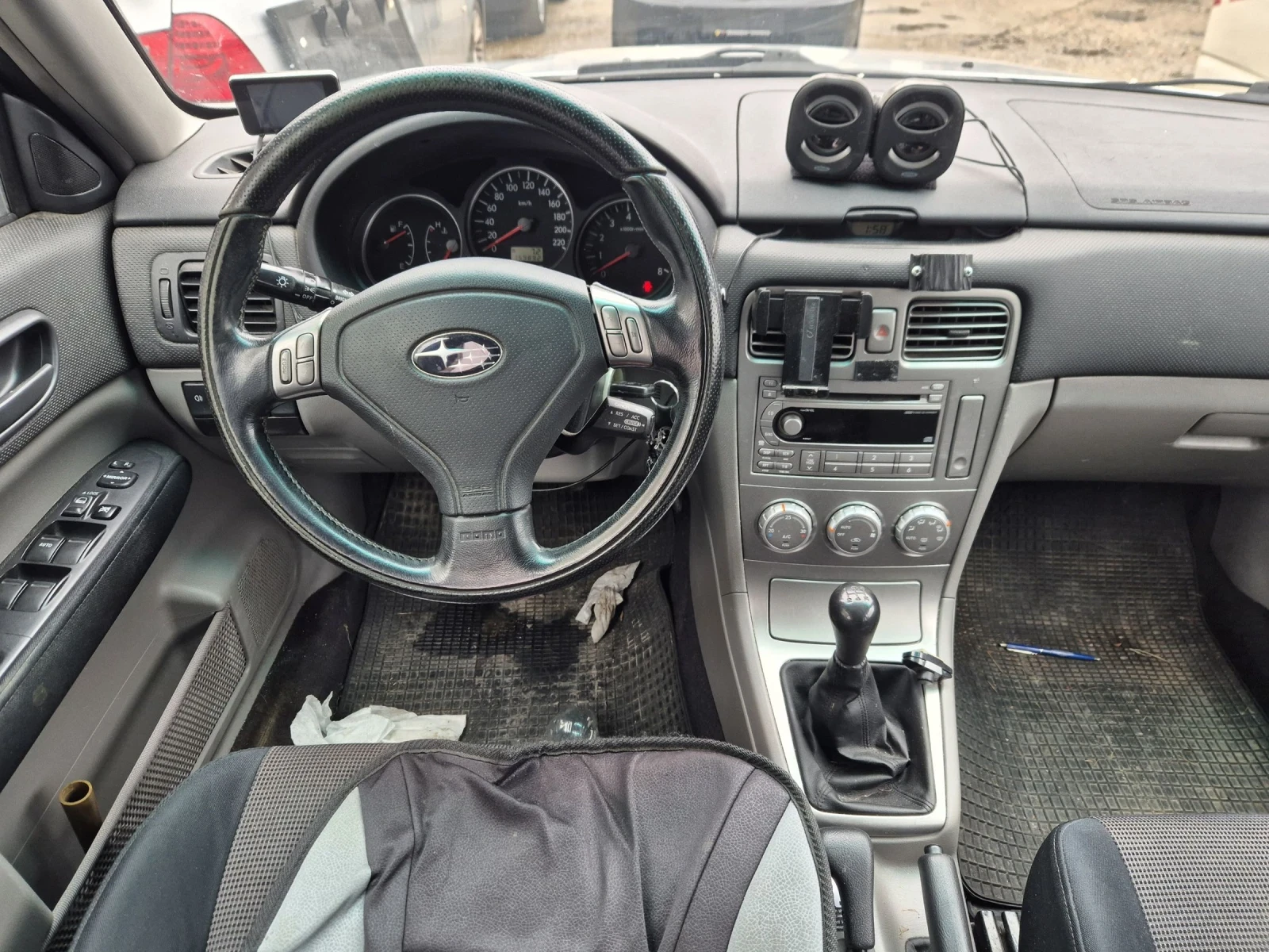 Subaru Forester 2.0i, снимка 7 - Автомобили и джипове - 54208206