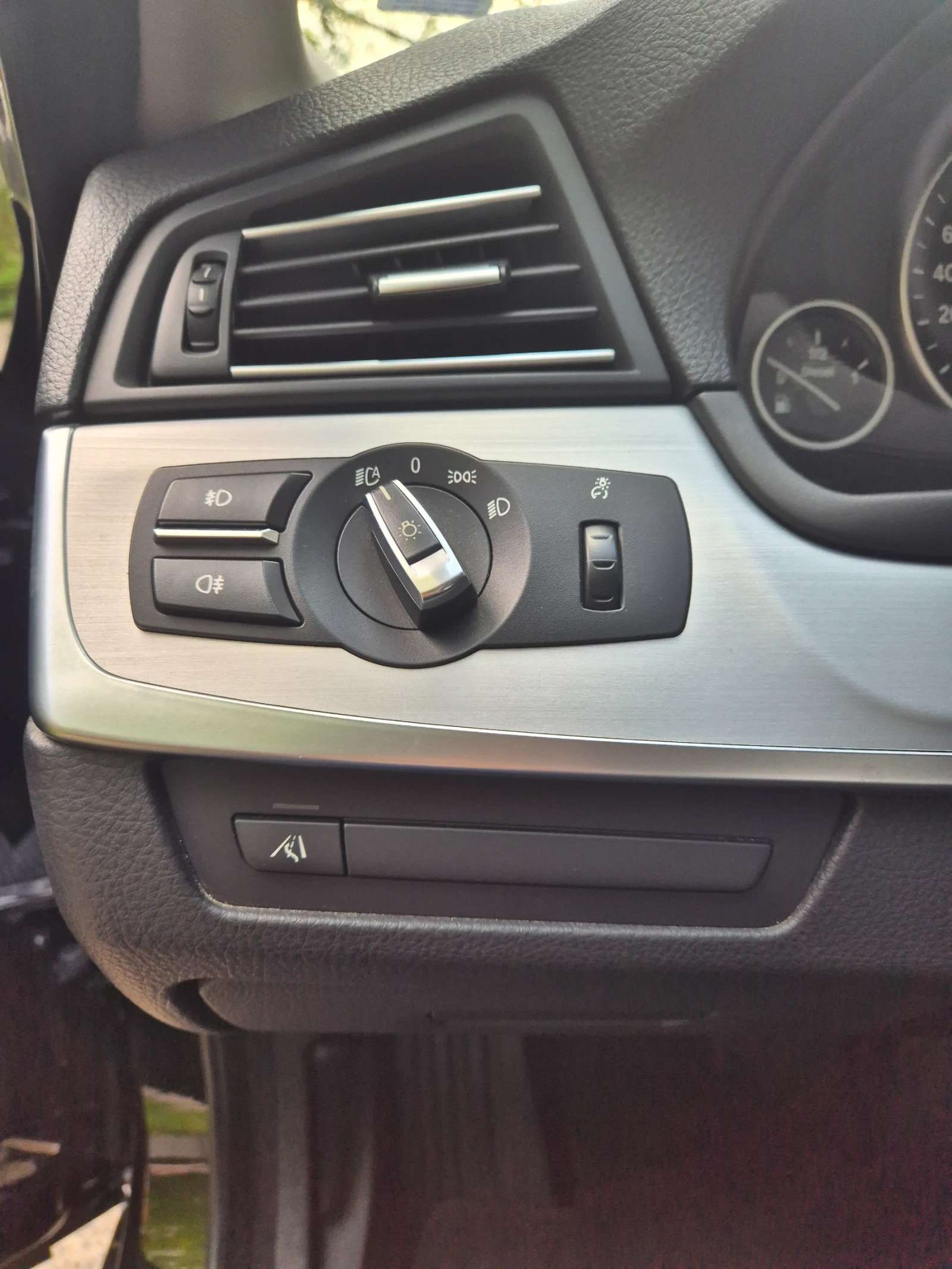 BMW 530, снимка 13 - Автомобили и джипове - 54385389