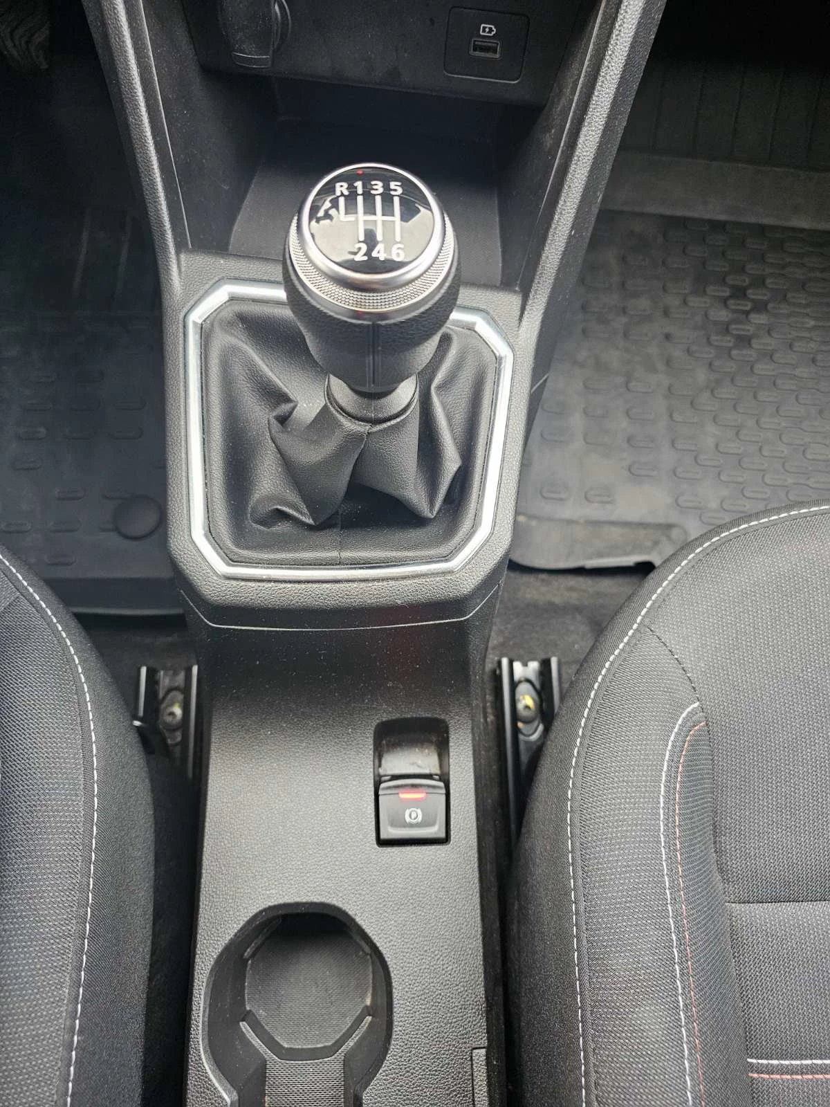 Dacia Jogger 1.0 TCe 90 Stop&Start LPG, снимка 14 - Автомобили и джипове - 54465204