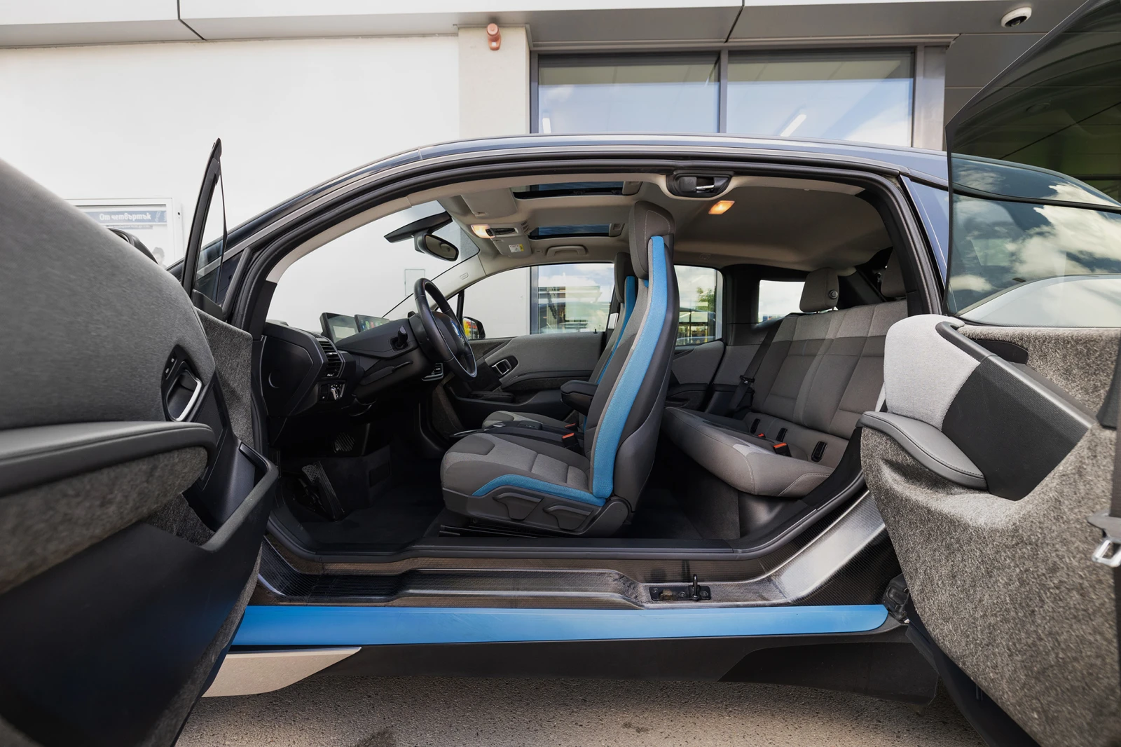 BMW i3, снимка 8 - Автомобили и джипове - 54634643