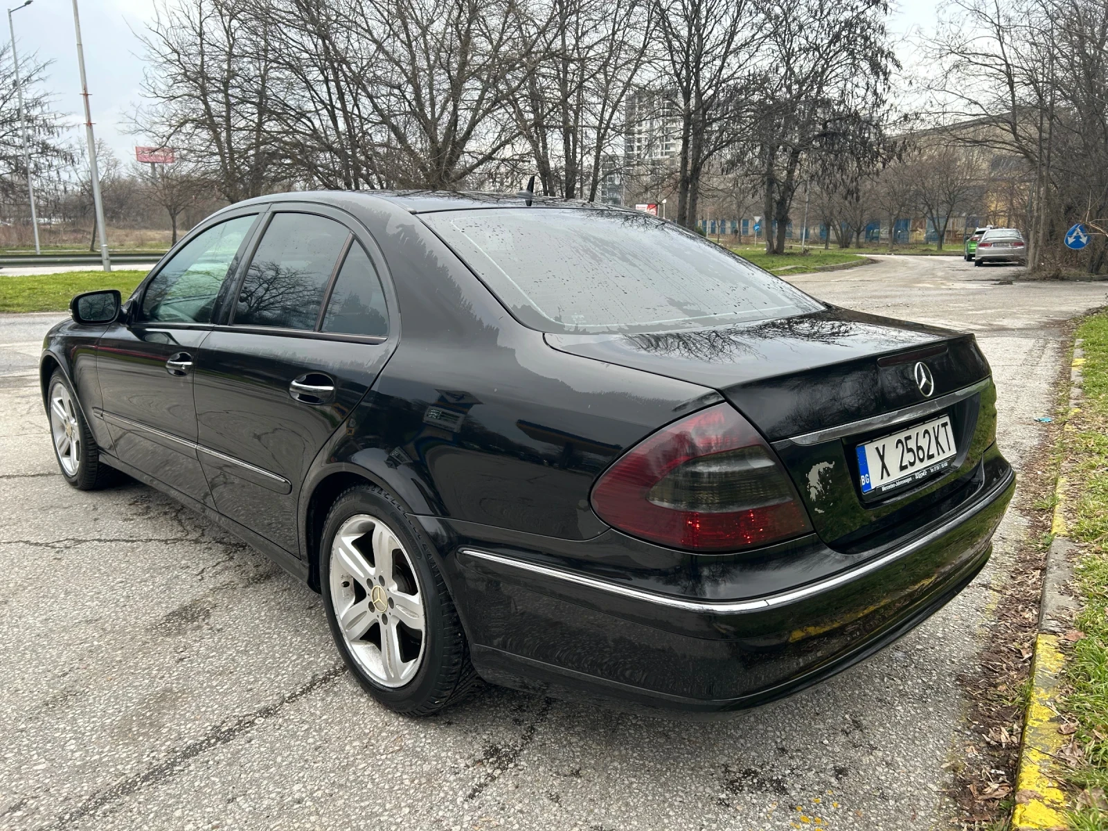 Mercedes-Benz E 280 3.0 7G tronic фейслифт, снимка 7 - Автомобили и джипове - 54729237