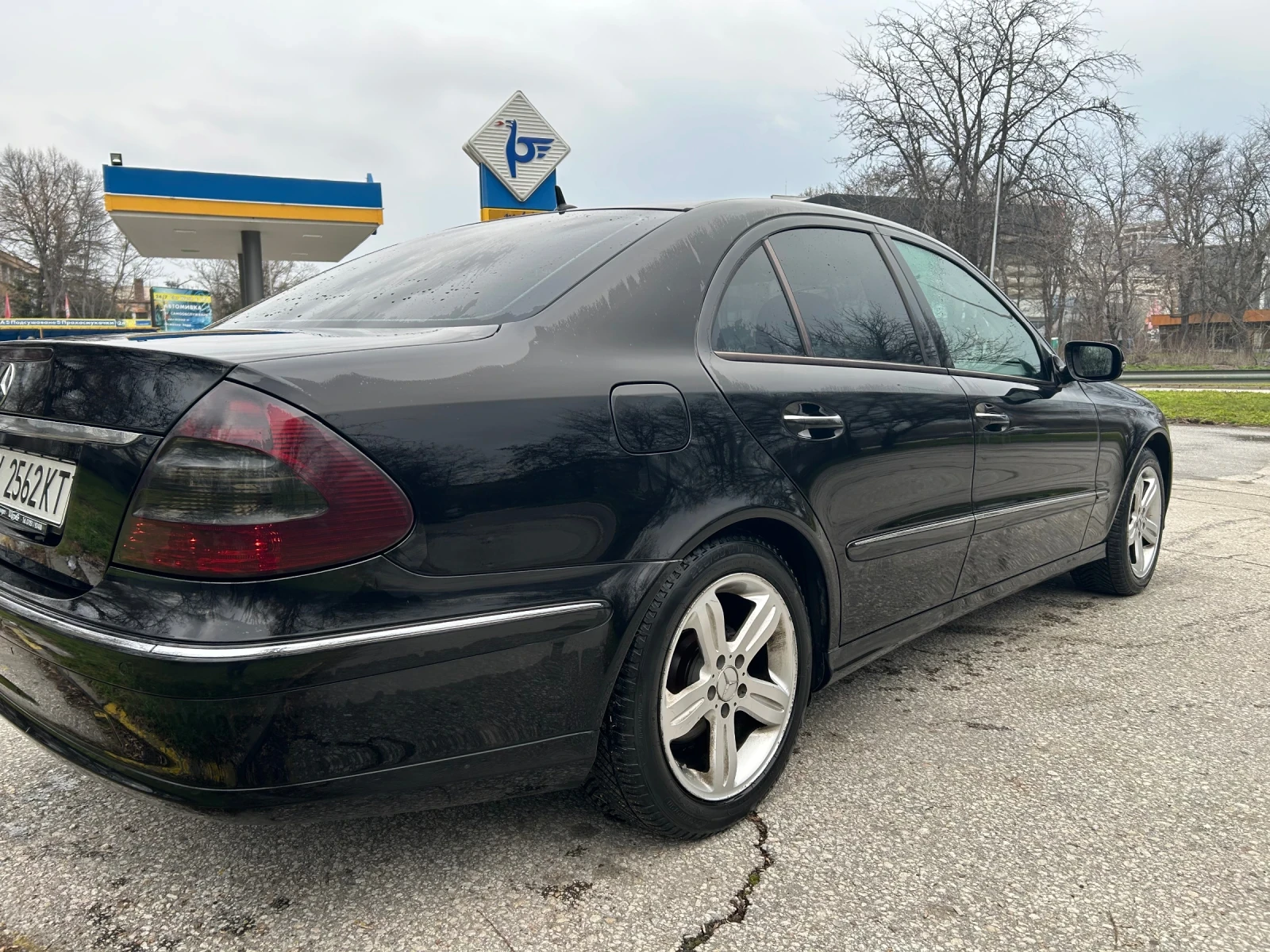 Mercedes-Benz E 280 3.0 7G tronic фейслифт, снимка 5 - Автомобили и джипове - 54729237