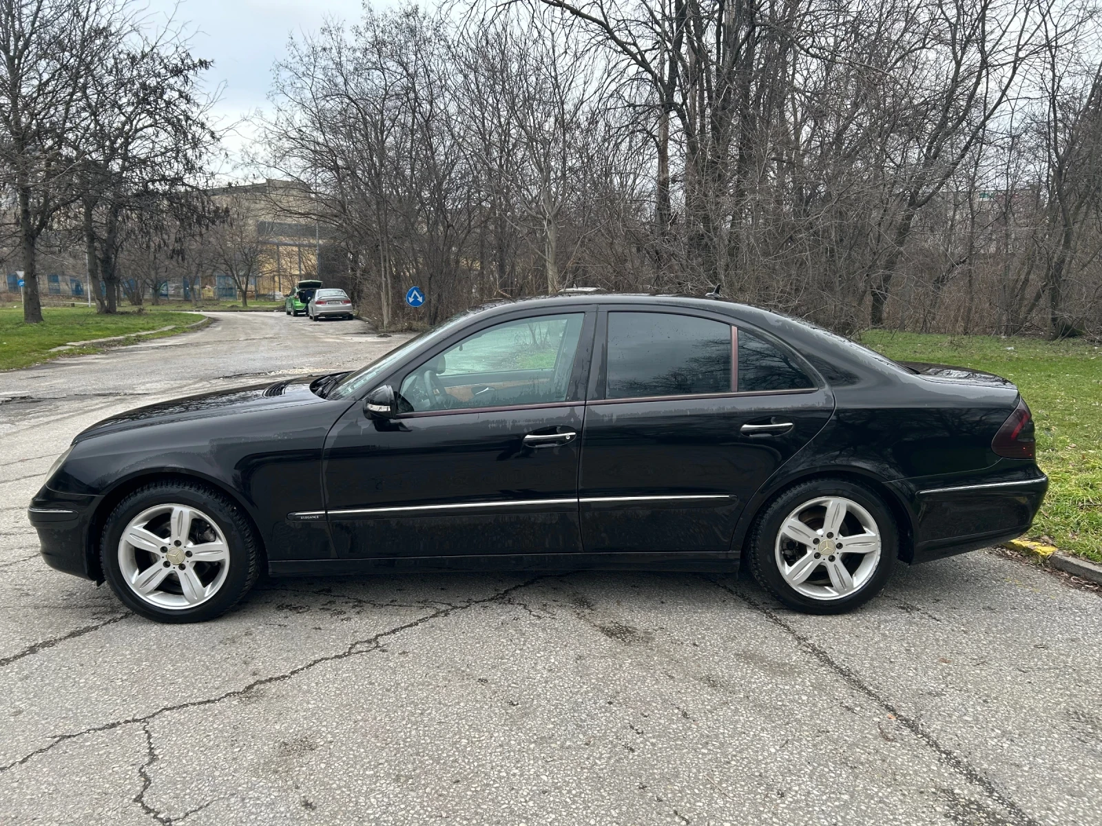 Mercedes-Benz E 280 3.0 7G tronic фейслифт, снимка 8 - Автомобили и джипове - 54729237