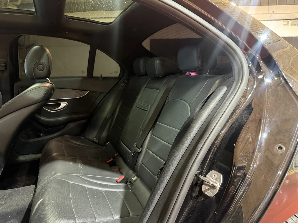 Mercedes-Benz C 300 4MATIC* ПОДГРЕВ* КАМЕРА* PANORAMA* КРАЙНА ЦЕНА* , снимка 9 - Автомобили и джипове - 54894317