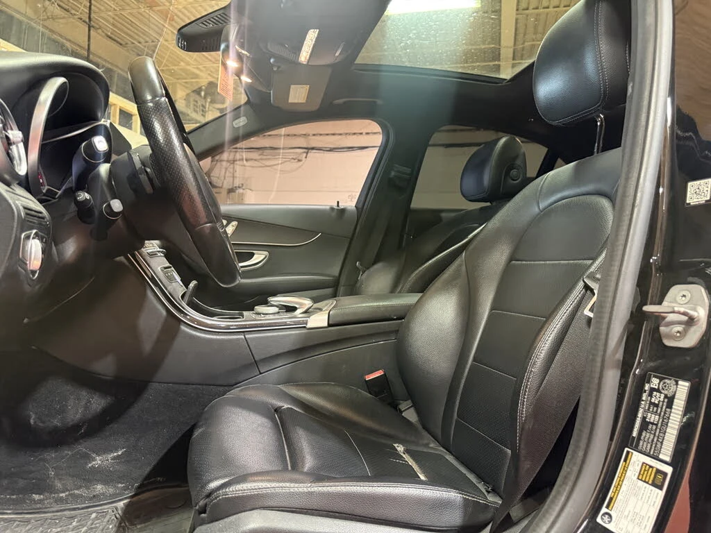 Mercedes-Benz C 300 4MATIC* ПОДГРЕВ* КАМЕРА* PANORAMA* КРАЙНА ЦЕНА* , снимка 8 - Автомобили и джипове - 54894317