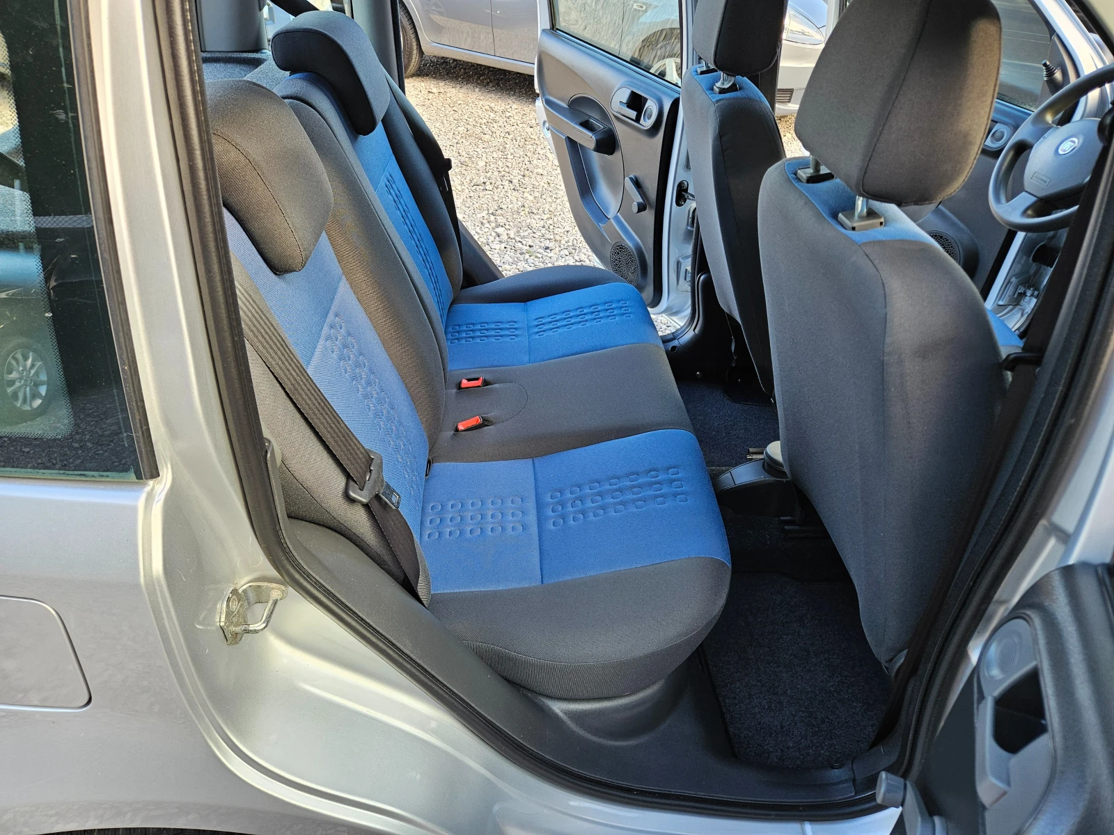 Fiat Panda 1.25 бензин 70кс, снимка 11 - Автомобили и джипове - 54946847