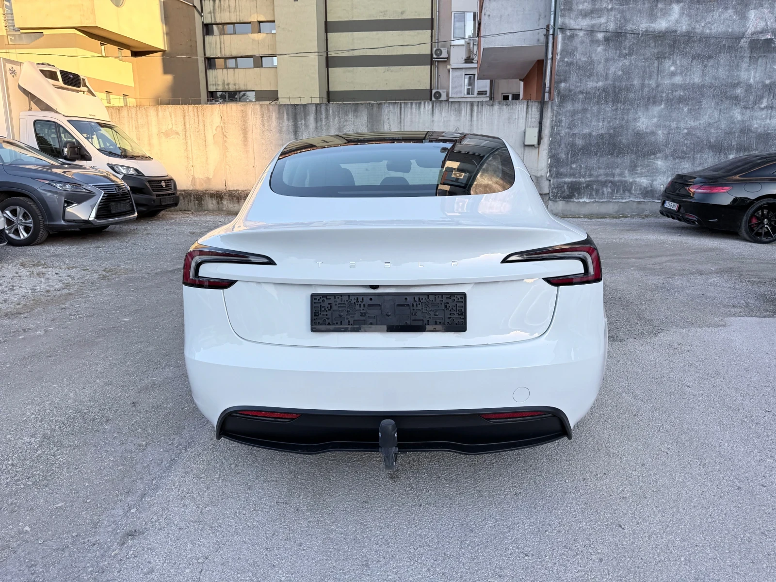 Tesla Model 3 Швейцария, снимка 6 - Автомобили и джипове - 54974143