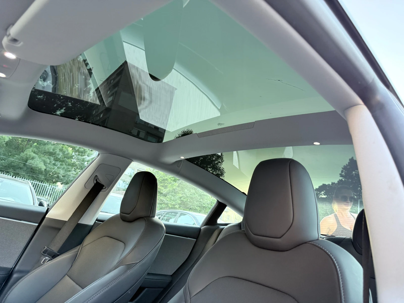 Tesla Model 3 Швейцария, снимка 13 - Автомобили и джипове - 54974143