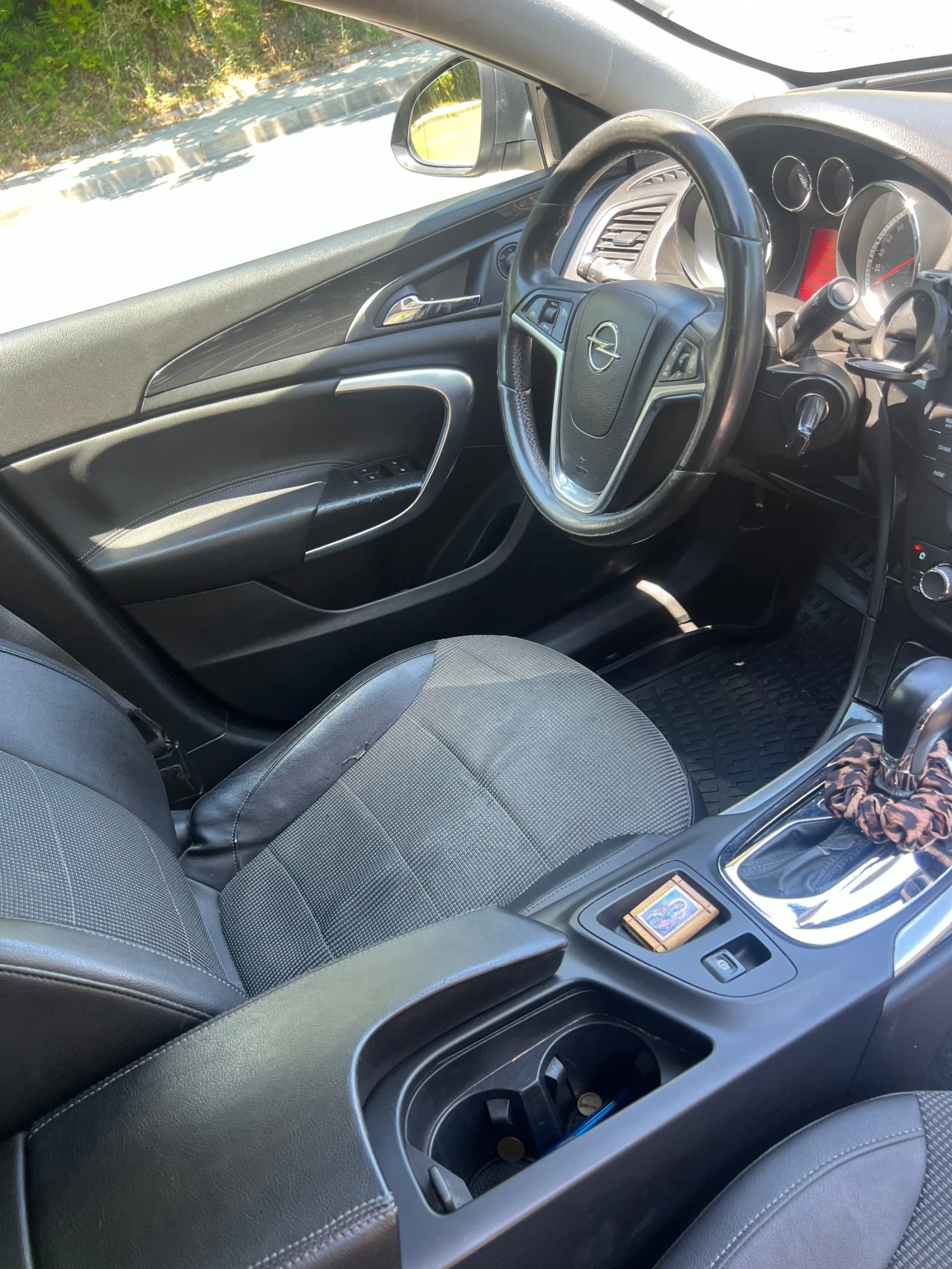Opel Insignia, снимка 5 - Автомобили и джипове - 55077325