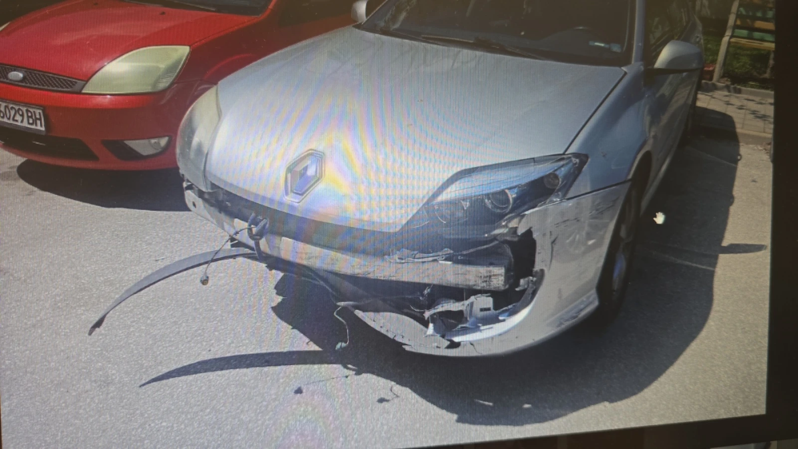 Renault Laguna III, снимка 2 - Автомобили и джипове - 55171273