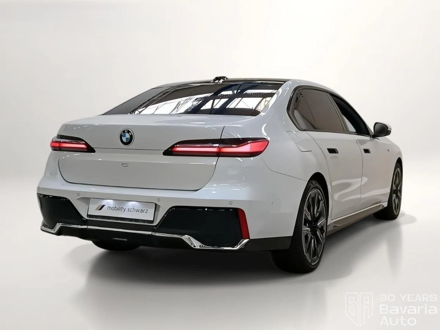 BMW 740 d xDrive M Sport Paket, снимка 2 - Автомобили и джипове - 55227344