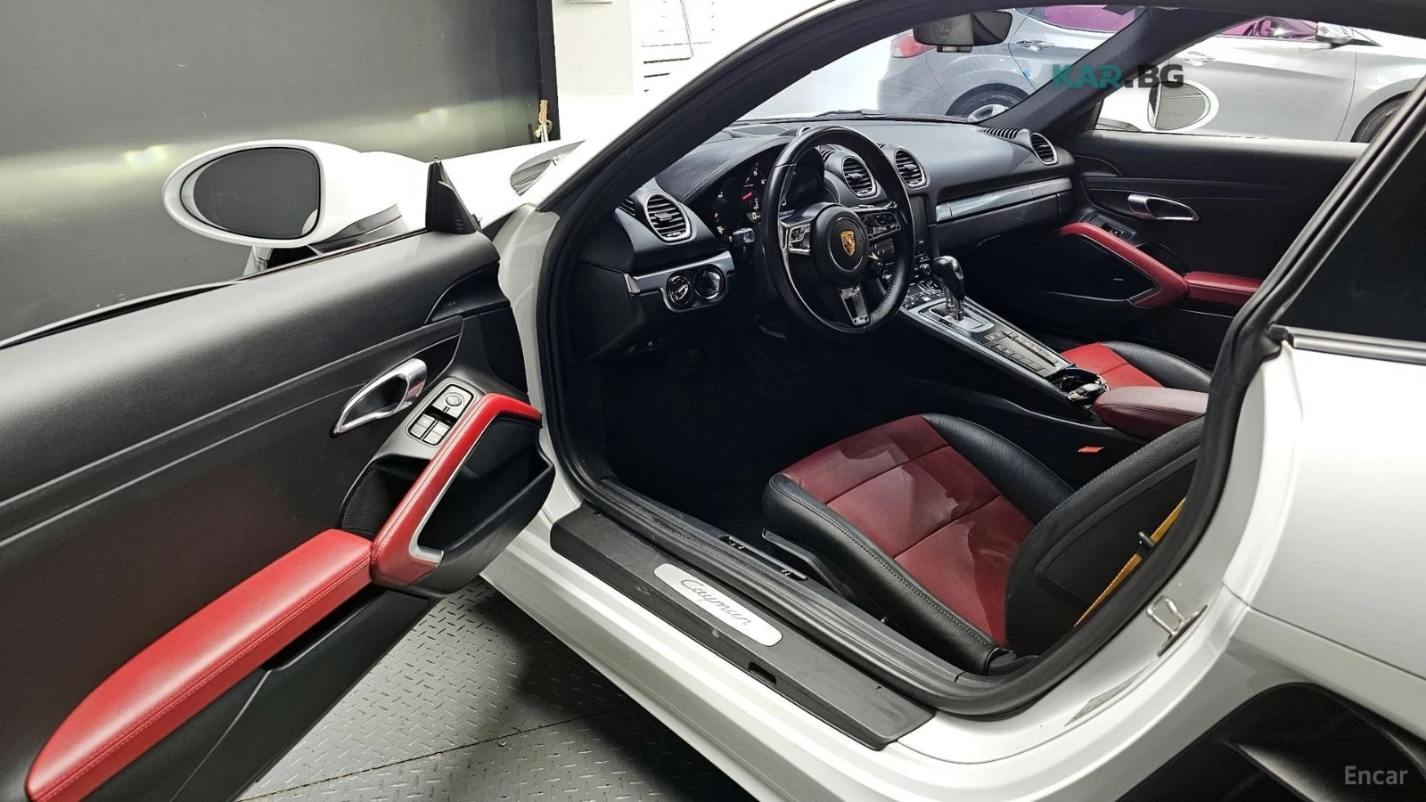 Porsche Cayman 2.0* КОЖА* ОБДУХВ* КАМЕРА, снимка 9 - Автомобили и джипове - 55362608