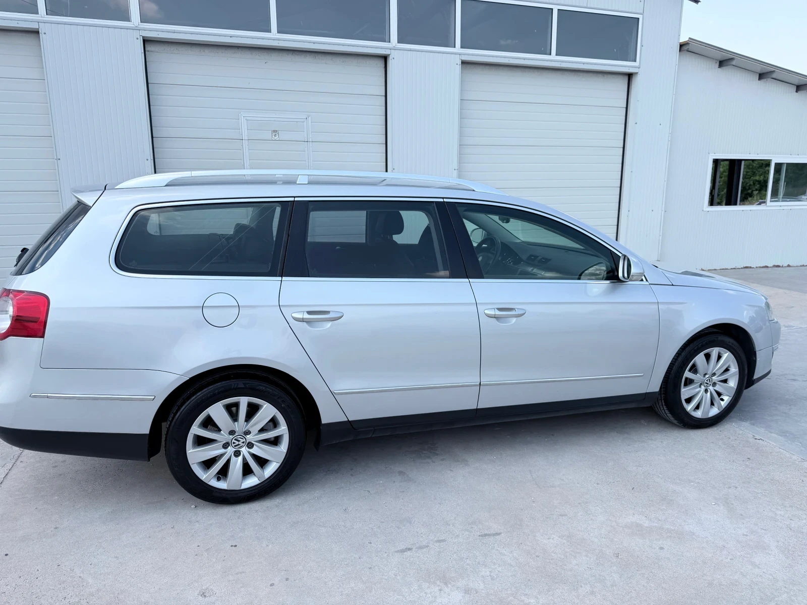 VW Passat 2.0tdi 140k.c* Highline* Common-Rail* * UNIKAT* , снимка 14 - Автомобили и джипове - 55597818