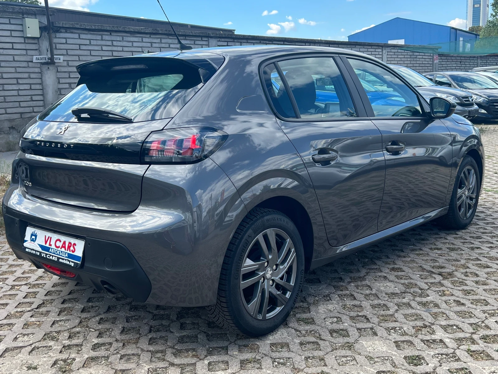 Peugeot 208 1.2, снимка 4 - Автомобили и джипове - 56099654