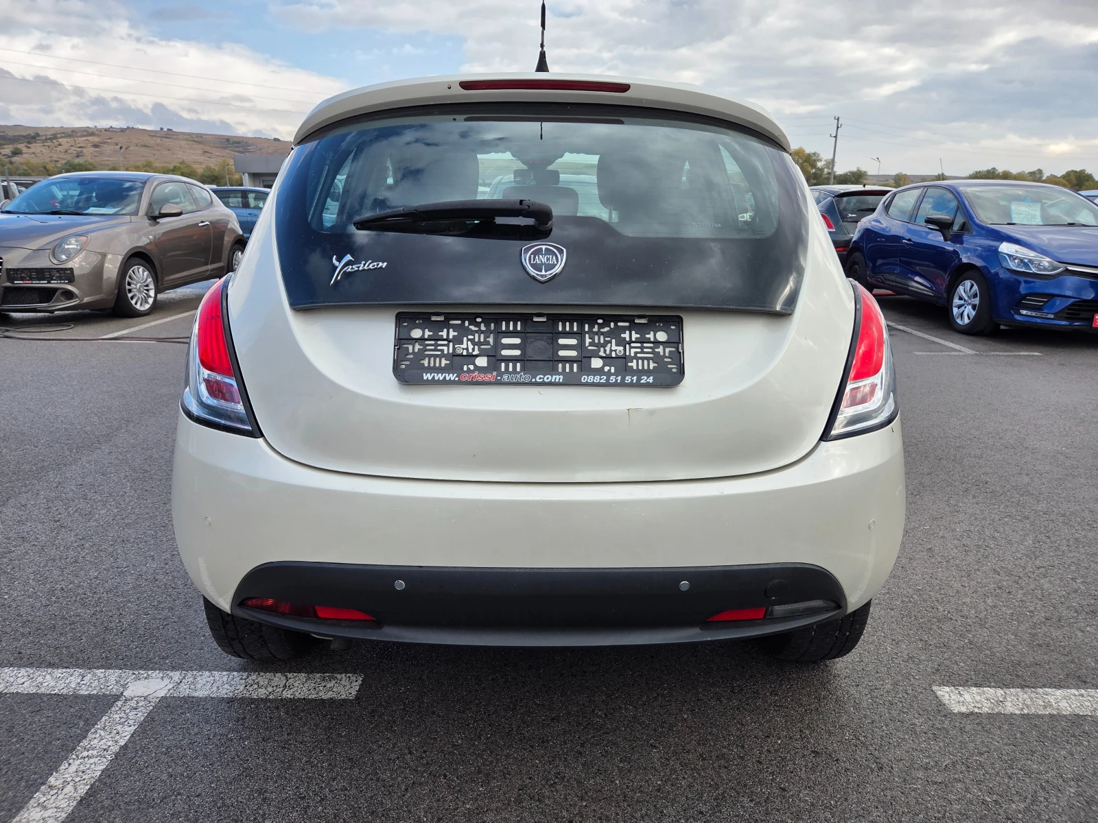Lancia Ypsilon 1.2 , снимка 5 - Автомобили и джипове - 56617004