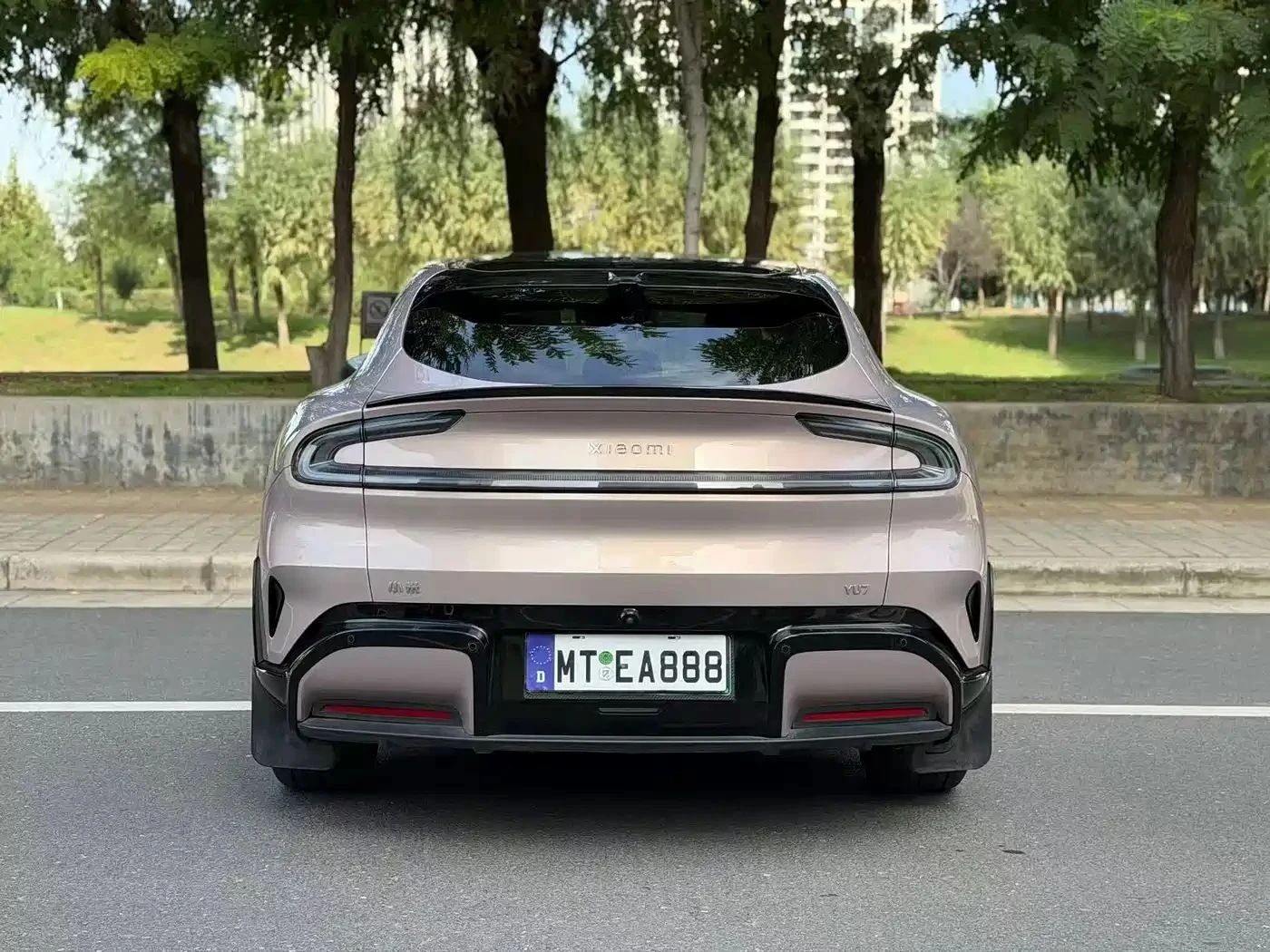 Xiaomi YU7, снимка 4 - Автомобили и джипове - 56690406