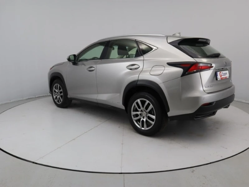 Lexus NX 300h, снимка 6 - Автомобили и джипове - 48322746