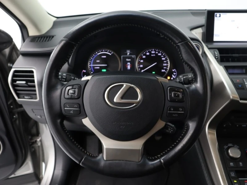 Lexus NX 300h, снимка 14 - Автомобили и джипове - 48322746