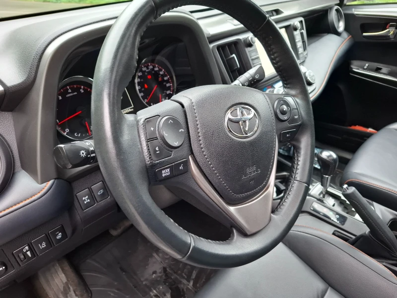 Toyota Rav4 4X4, снимка 12 - Автомобили и джипове - 47481595