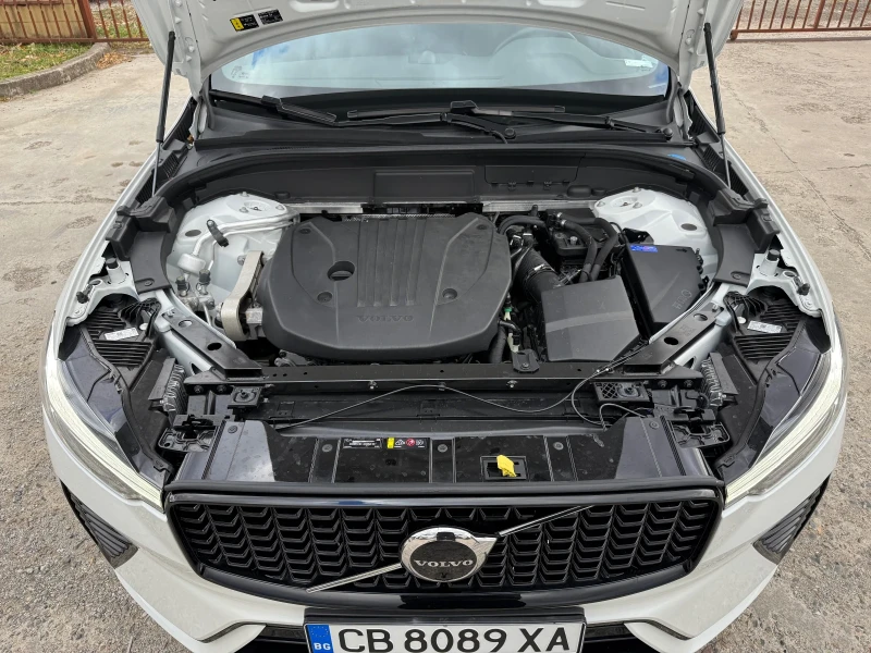 Volvo XC60 2.0hybrid R-design, снимка 17 - Автомобили и джипове - 48077801