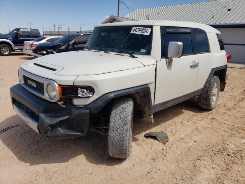 Toyota Fj cruiser СЕРВИЗНА ИСТОРИЯ, снимка 3 - Автомобили и джипове - 48736547