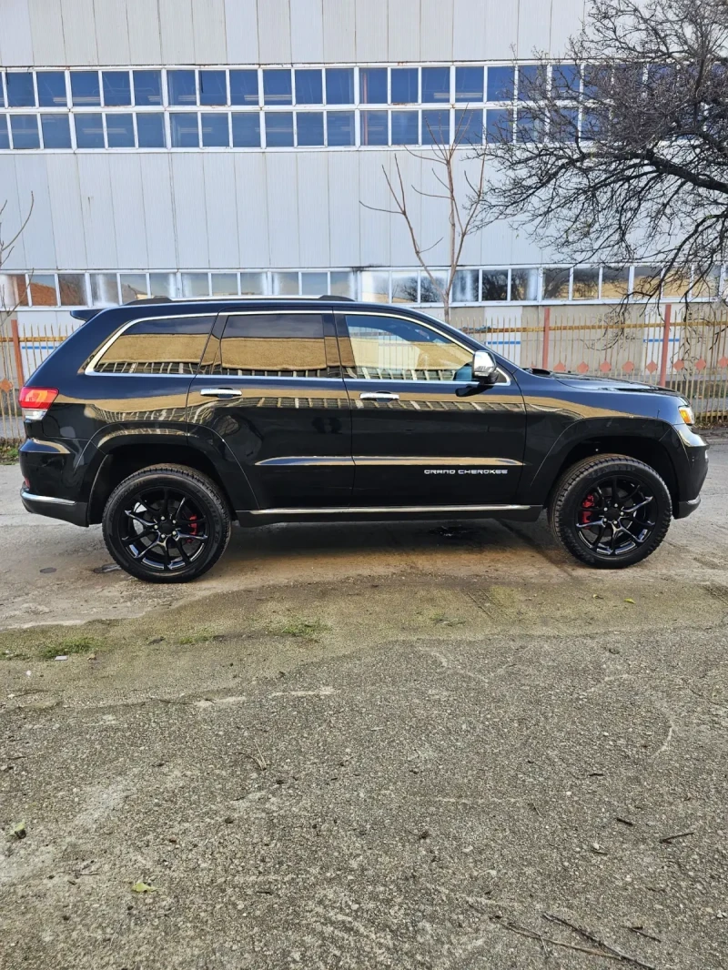 Jeep Grand cherokee 5.7Hemi V8 Summit , снимка 8 - Автомобили и джипове - 52792970