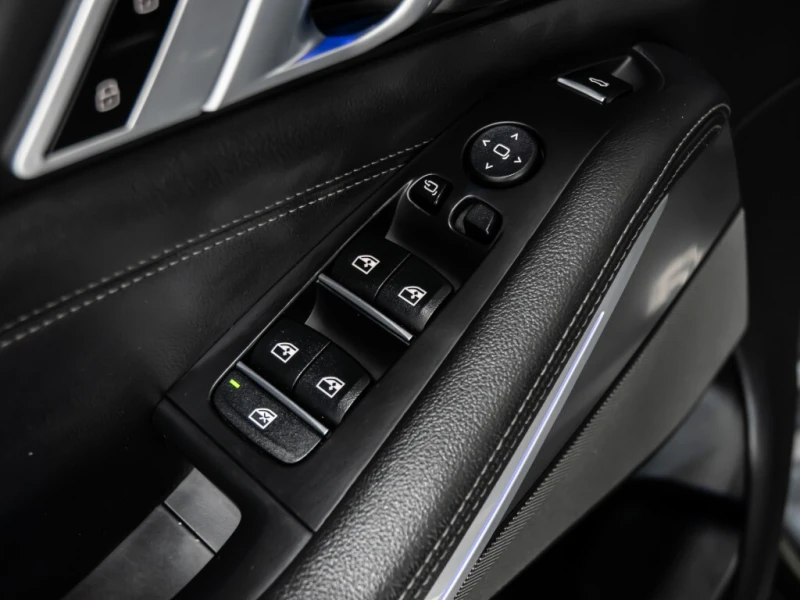 BMW X5 * АВТО КРЕДИТ* ЦЕНА ДО БГ * СЕРВИЗНА ИСТОРИЯ * , снимка 13 - Автомобили и джипове - 52908547